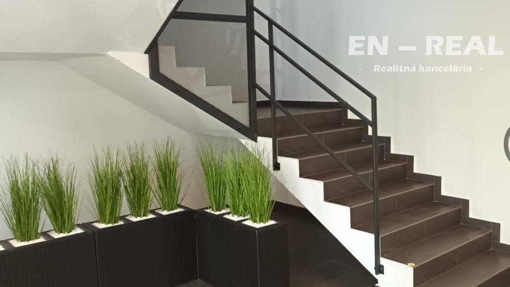 NA PRENÁJOM MODERNÁ KANCELÁRIA, Košice Južná Trieda