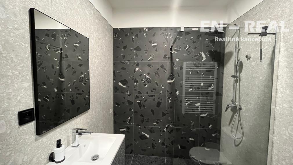 NA PRENÁJOM MODERNÝ, ZARIADENÝ 3IZBOVÝ APARTMÁN/BYT v top lokalite KE-Sever,