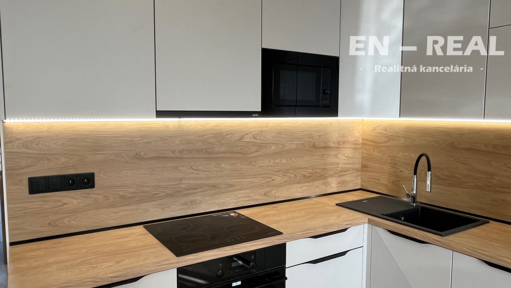 *** TOP NOVINKA *** NA PREDAJ MODERNÝ, KRÁSNY 4IZBOVÝ BYT S LOGGIOU, Košice Nad Jazerom