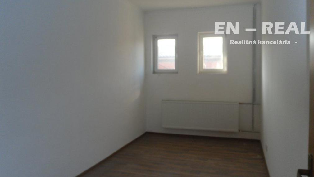 Na prenájom výrobná/skladová hala, sídlo firmy v priemyselnom areály, Košice IV