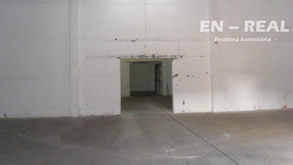 Na prenájom hala/sklad/výroba v priemyselnom areály, Košice