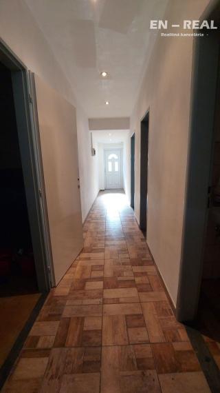 NA PRENÁJOM VÝROBNÉ-SKLADOVÉ-ADMINISTRATÍVNE PRIESTORY, Košice Nad Jazerom