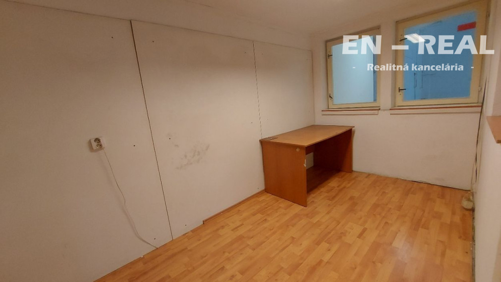 NA PRENÁJOM VÝROBNÉ-SKLADOVÉ-ADMINISTRATÍVNE PRIESTORY, KE Nad Jazerom