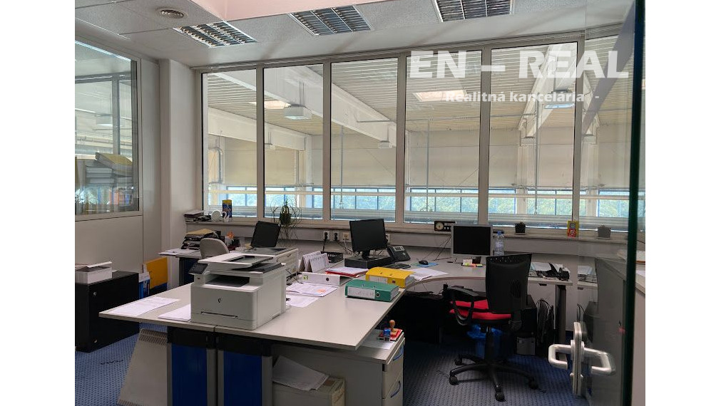 NA PRENÁJOM MODERNÉ, KVALITNÉ KANCELÁRSKE PRIESTORY, PARKOVANIE