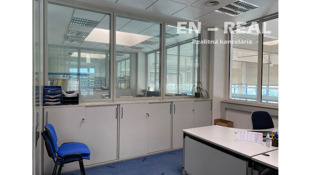 NA PRENÁJOM MODERNÉ, KVALITNÉ KANCELÁRSKE PRIESTORY, PARKOVANIE