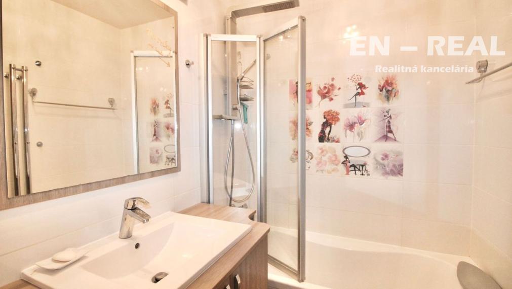 Na prenájom kompletne zrekonštruovaný 3 izbový byt v Bratislave