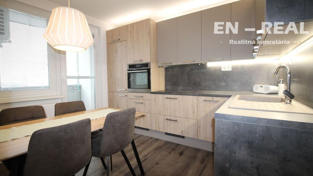 Na prenájom zariadený a kompletne zrekonštruovaný 3 izbový byt neďaleko OC VIVO