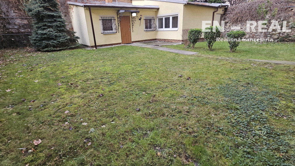 Predáme unikátny 3 izbový rodinný domček v Starom Meste Bratislavy