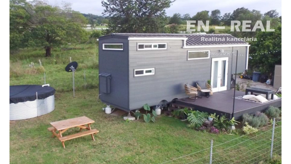 Na predaj pozemok – záhrada s možnosťou parkovania aj obytného vozidla