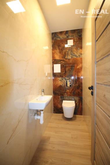 Na prenájom veľký zariadený 3 izbový byt v novostavbe s garážovým státím