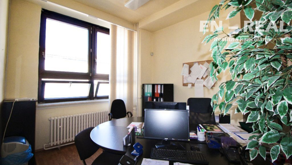 Na prenájom kancelárske priestory s parkovaním v Bratislave