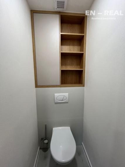 ***NOVINKA*** MODERNÝ, KRÁSNY 3 IZBOVÝ BYT S LOGGIOU