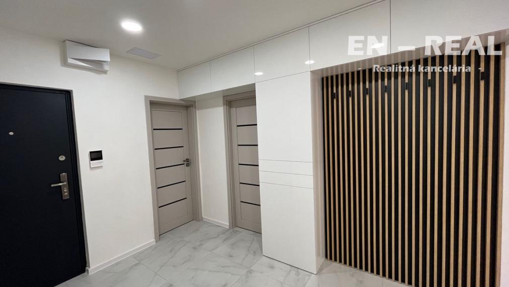 ***NOVINKA*** MODERNÝ, KRÁSNY 3 IZBOVÝ BYT S LOGGIOU