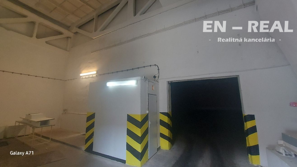 NA PRENÁJOM SKLADOVÉ-VÝROBNÉ-ADMINISTRATÍVNE PRIESTORY 