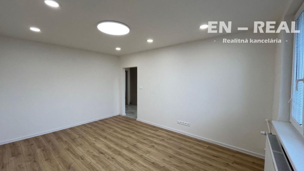 ***KOMPLETNÁ REKONŠTRUKCIA*** MODERNÝ, KRÁSNY 3 IZBOVÝ BYT S LOGGIOU