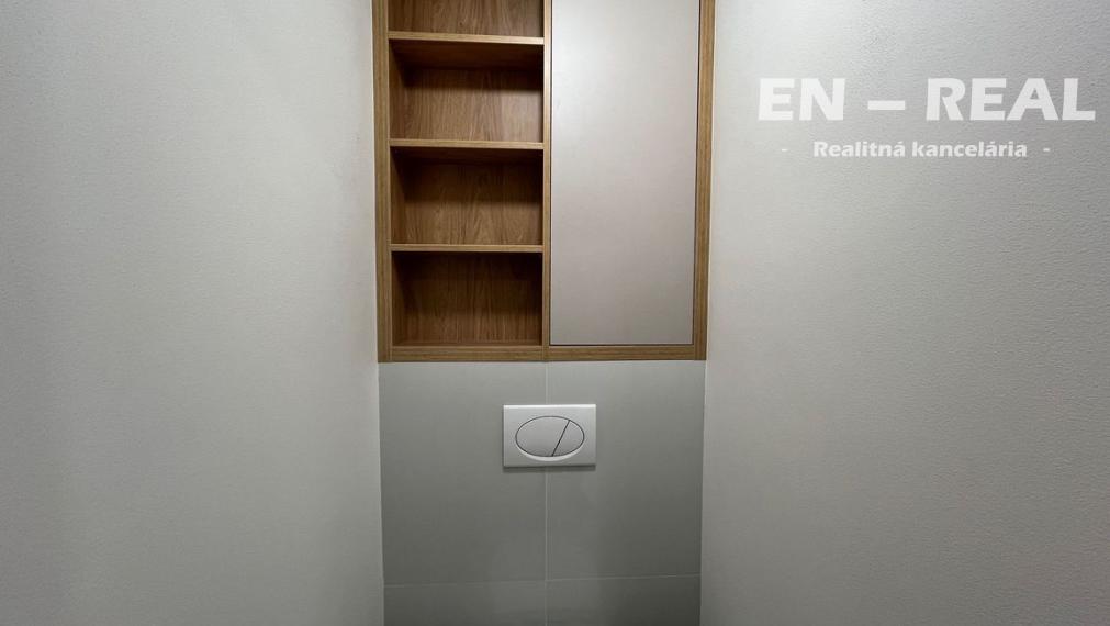 ***KOMPLETNÁ REKONŠTRUKCIA*** MODERNÝ, KRÁSNY 3 IZBOVÝ BYT S LOGGIOU