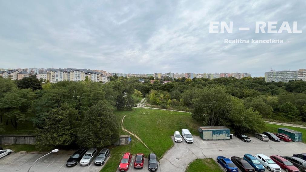 ***KOMPLETNÁ REKONŠTRUKCIA*** MODERNÝ, KRÁSNY 3 IZBOVÝ BYT S LOGGIOU