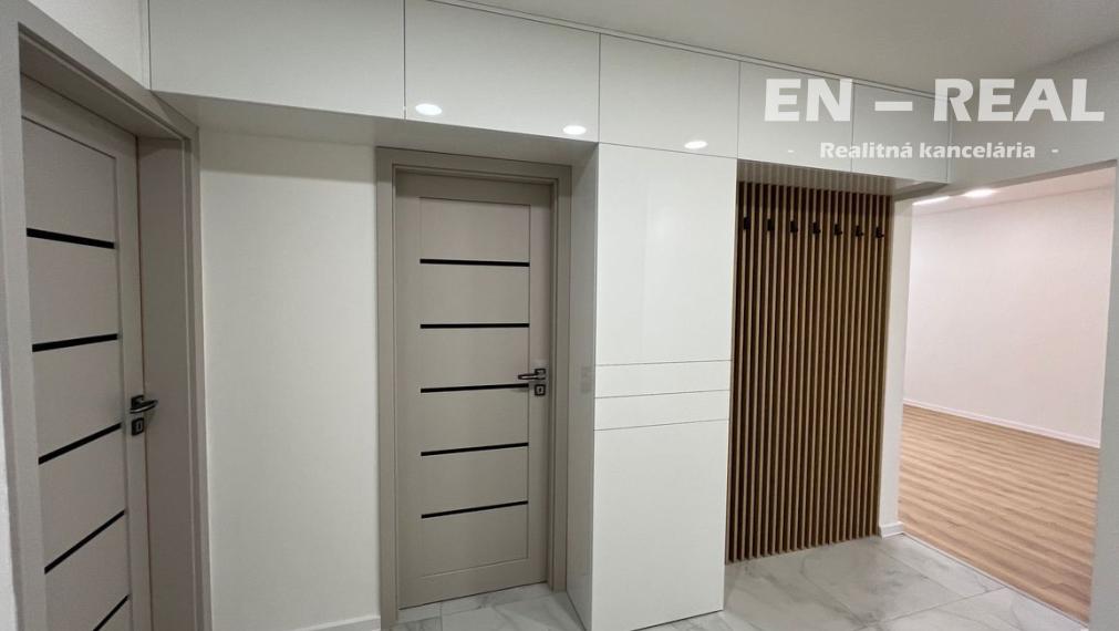 NOVINKA - MODERNÝ, KRÁSNY 3 IZBOVÝ BYT S LOGGIOU