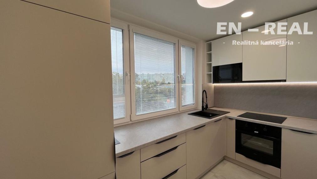 NOVINKA - MODERNÝ, KRÁSNY 3 IZBOVÝ BYT S LOGGIOU