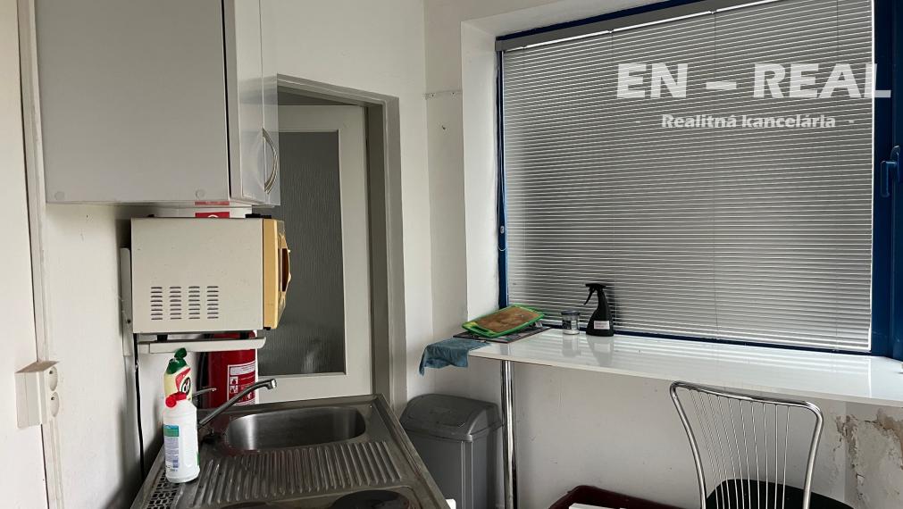 NA PRENÁJOM KOMERČNÉ PLOCHY + kancelária, Košice Pri Prachárni