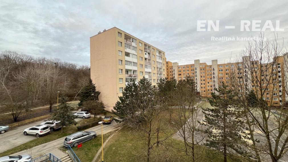 PONÚKAME NA PREDAJ alebo na VÝMENU 5 izbový byt s loggiou, KE Ťahanovce