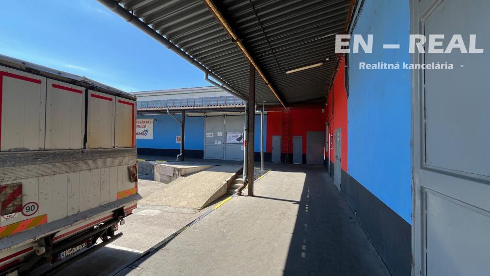 NA PRENÁJOM SKLADOVÝ PRIESTOR + KANCELÁRIA, priemyselný areál Košice