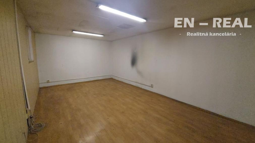 NA PRENÁJOM VÝROBNÉ-SKLADOVÉ-ADMINISTRATÍVNE PRIESTORY, Košice