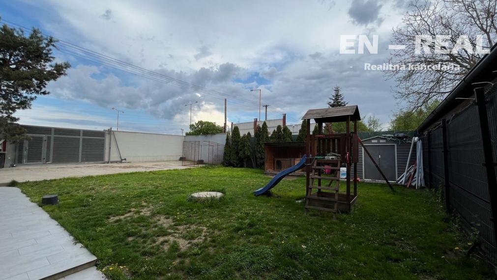 NA PRENÁJOM RODINNÝ DOM - BÝVANIE, PODNIKANIE, SÍDLO FIRMY atď., Košice Barca