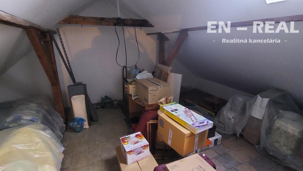 TOP LOKALITA : NA PREDAJ RODINNÝ DOM S POZEMKOM, KOŠICE SEVER