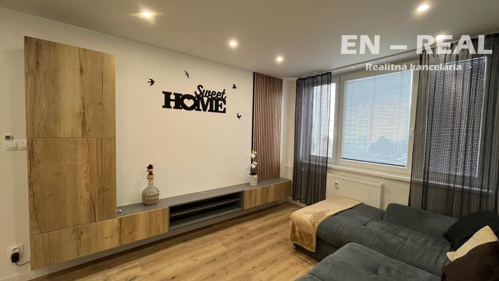 NA PREDAJ MODERNÝ, KRÁSNY, ZARIADENÝ 2 IZBOVÝ BYT, Košice Nad Jazerom