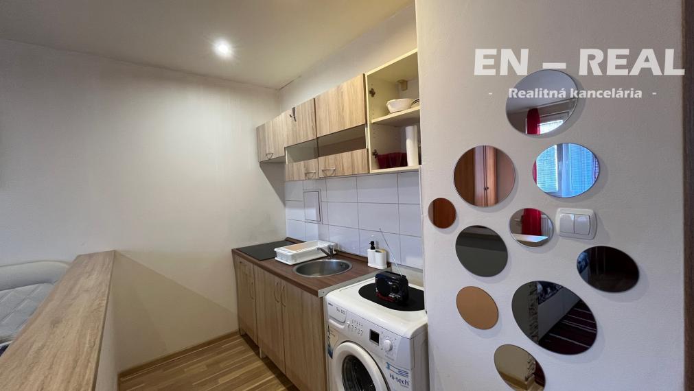 NA PREDAJ MODERNÁ, ZARIADENÁ GARSÓNKA, Prešov, Sídlisko III