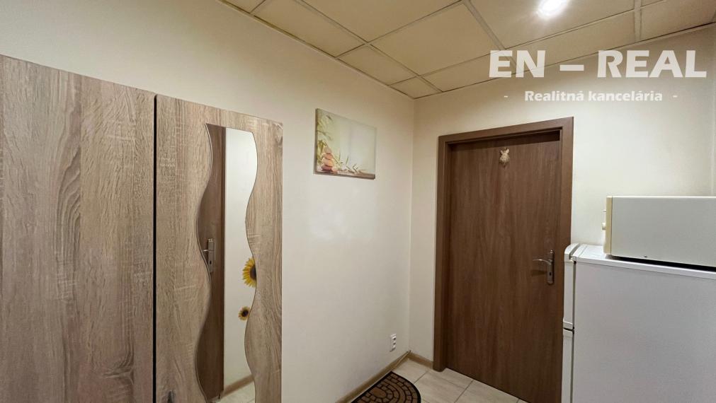 NA PREDAJ MODERNÁ, ZARIADENÁ GARSÓNKA, Prešov, Sídlisko III