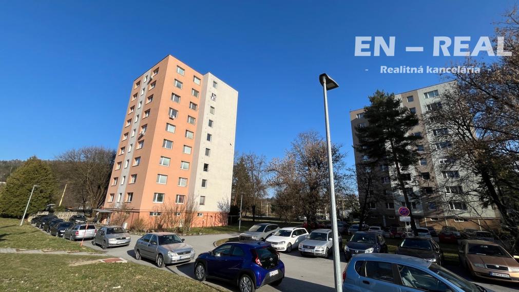 NOVINKA: NA PREDAJ MODERNÁ GARSÓNKA, Prešov Sídlisko III