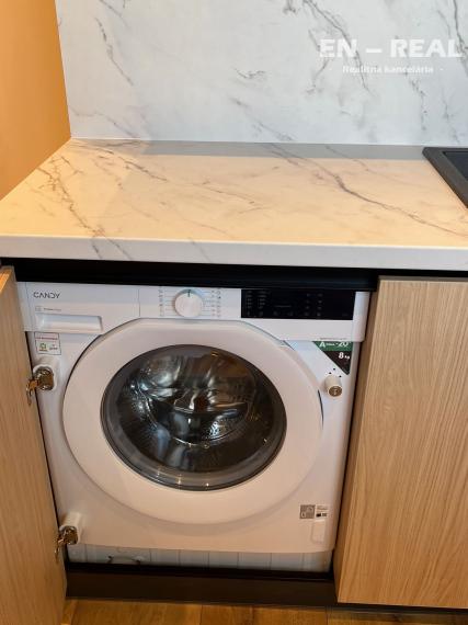 TOP LOKALITA: NA PREDAJ PRIESTRANNÝ, MODERNÝ 2 IZBOVÝ BYT, Košice Južná Trieda