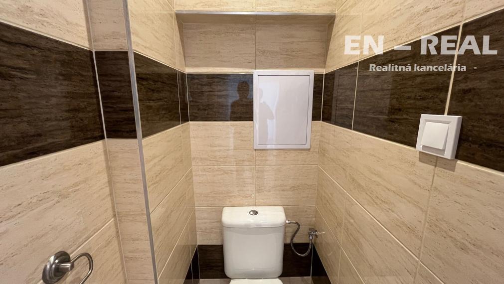 TOP LOKALITA: NA PREDAJ PRIESTRANNÝ, MODERNÝ 2 IZBOVÝ BYT, Košice Južná Trieda