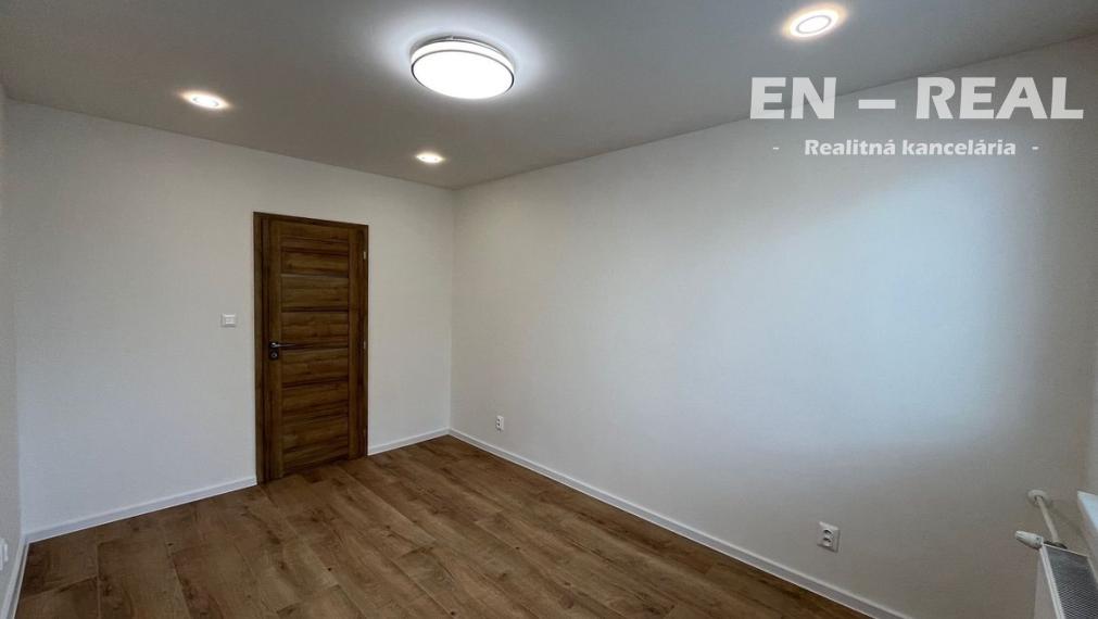 NA PREDAJ MODERNÝ, SKVELÝ 4 IZBOVÝ BYT S LOGGIOU, Viedenská ulica
