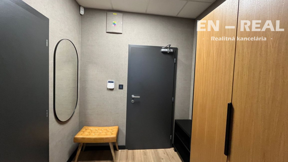 NA PRENÁJOM LUXUSNÝ, KOMPLETNE ZARIADENÝ 3IZBOVÝ BYT/APARTMÁN, KE Sever, Dopravná ul.