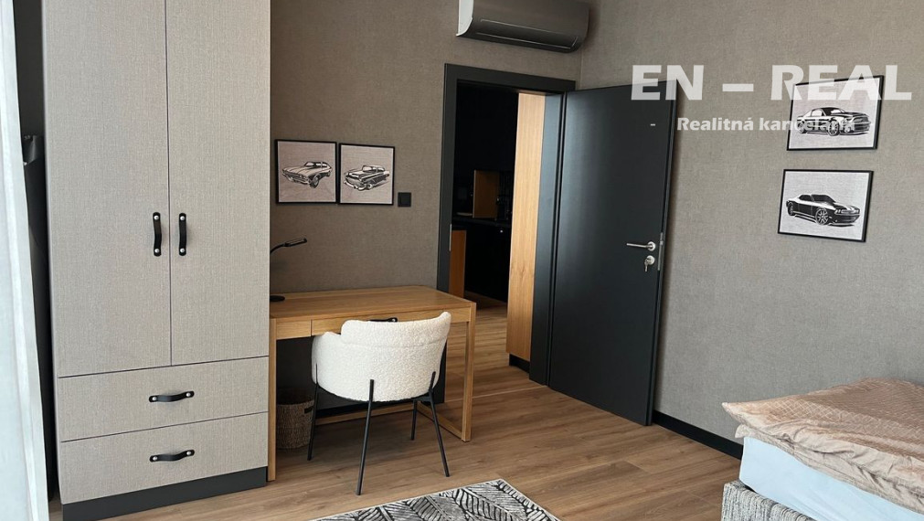 NA PRENÁJOM LUXUSNÝ, KOMPLETNE ZARIADENÝ 3IZBOVÝ APARTMÁN/BYT, KOŠICE SEVER