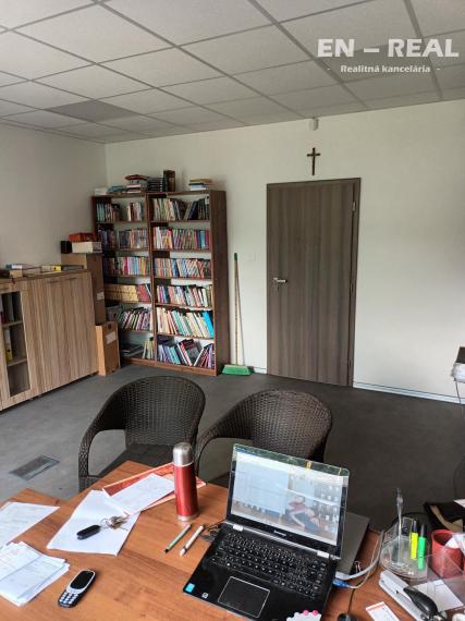 NA PRENÁJOM MODERNÁ KANCELÁRIA, Košice Južná Trieda