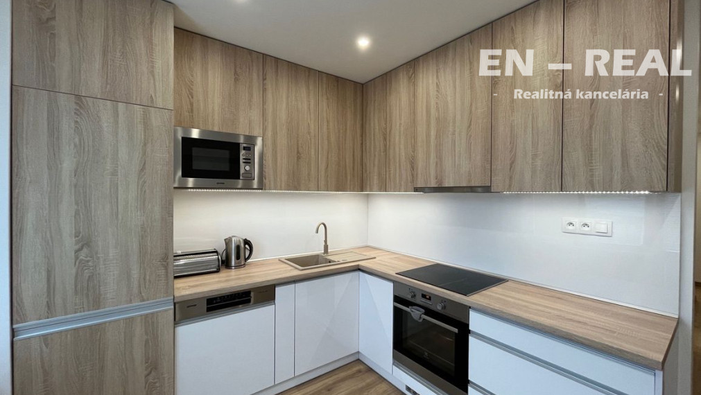 NA PRENÁJOM MODERNÝ, ZARIADENÝ 2 IZBOVÝ BYT S BALKÓNOM, Košice SEVER