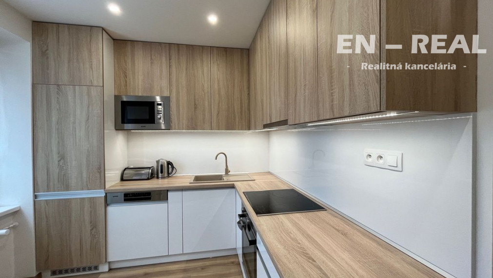 NA PRENÁJOM MODERNÝ, ZARIADENÝ 2 IZBOVÝ BYT S BALKÓNOM, Košice SEVER