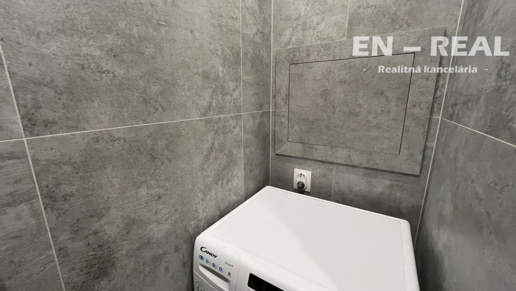 NA PRENÁJOM MODERNÝ, ZARIADENÝ 2 IZBOVÝ BYT S BALKÓNOM, Košice SEVER