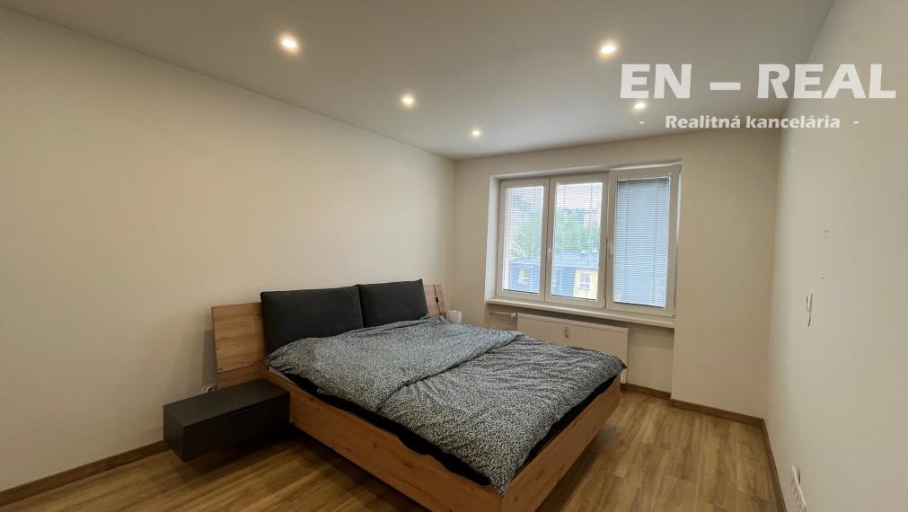 NA PRENÁJOM MODERNÝ, ZARIADENÝ 2IZBOVÝ BYT, KE SEVER