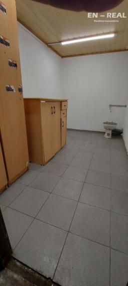 NA PRENÁJOM SKLADOVÉ-VÝROBNÉ-KANCELÁRSKE PRIESTORY-PRIEMYSELNÝ AREÁL, Košice Nad Jazerom