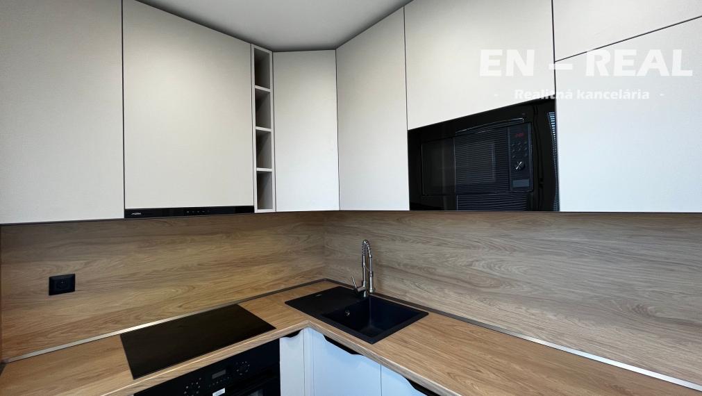 *** NA PREDAJ MODERNÝ, KRÁSNY 3 IZBOVÝ BYT S LOGGIOU, Košice TERASA ***