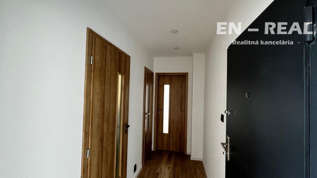 MODERNÝ, SKVELÝ 3 IZBOVÝ BYT S LOGGIOU A KRÁSNYM VÝHĽADOM, Košice SEVER