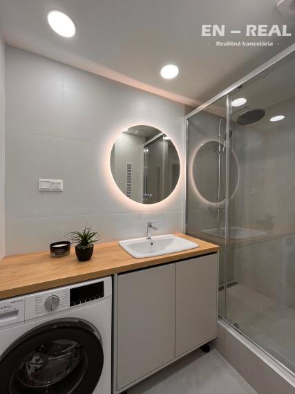 *** TOP LOKALITA KOŠICE - TERASA *** MODERNÝ, KRÁSNY 3 IZBOVÝ BYT S LOGGIOU 