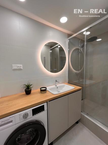 *** TOP LOKALITA KOŠICE - TERASA *** MODERNÝ, KRÁSNY 3 IZBOVÝ BYT S LOGGIOU 