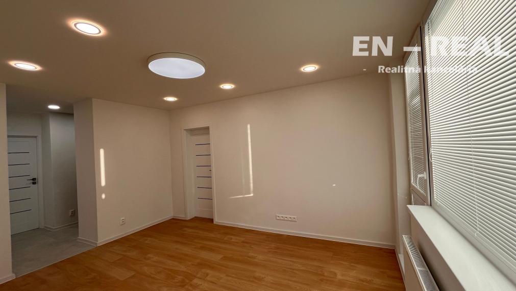 *** NOVINKA *** NA PREDAJ MODERNÝ, PRAKTICKÝ 4 IZBOVÝ BYT S LOGGIOU, Košice - Nad Jazerom
