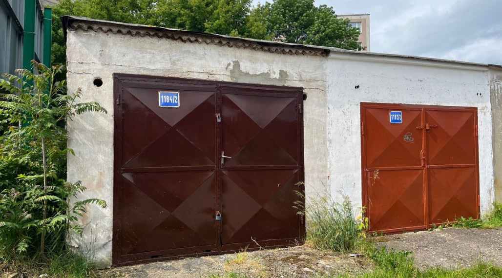 NA PREDAJ RADOVÁ GARÁŽ, Košice Terasa